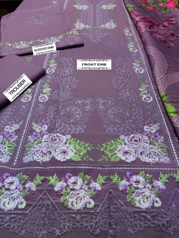 71f36e52-c698-477d-8cb8-4d30edec3117 JADE By HANIA AMIR 3Pcs Casual Winter Collection