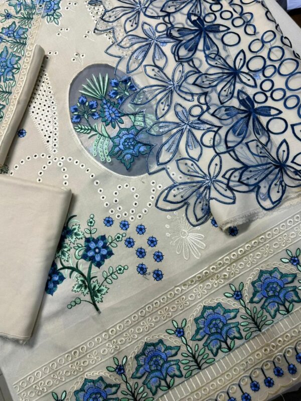 MAHNUR 3Pcs Casual Winter Collection MAHNUR 3Pcs Casual Winter Collection