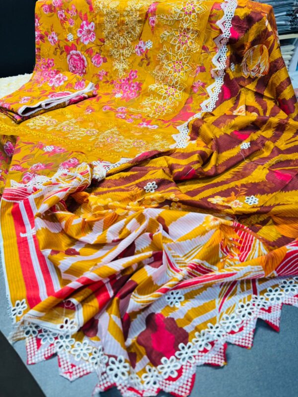 c857c7d8-a44d-46ce-af9d-bb486d411307 BAROOQUE 3Pcs Summer Casual Collection