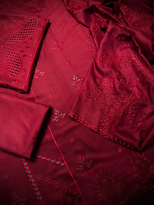 QALAMQAR 3Pcs Casual Winter Collection QALAMQAR 3Pcs Casual Winter Collection