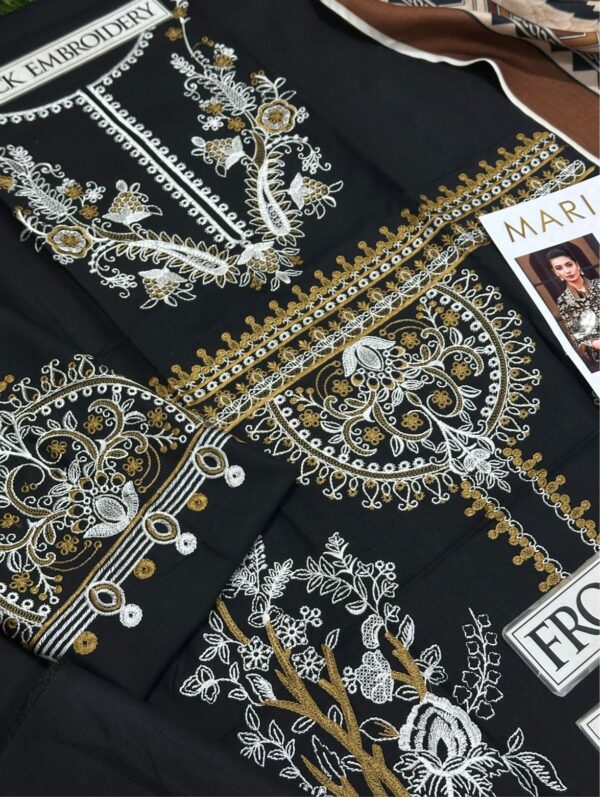 MARIA B. 3Pcs Casual Winter Collection MARIA B. 3Pcs Casual Winter Collection