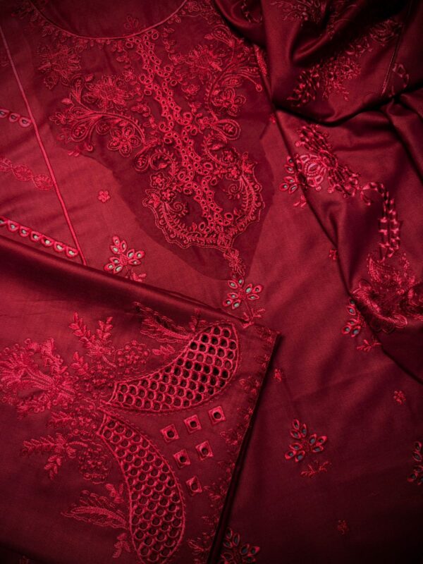 QALAMQAR 3Pcs Casual Winter Collection QALAMQAR 3Pcs Casual Winter Collection