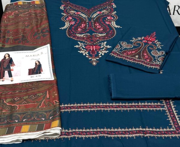 MARIA B. 3Pcs Casual Winter Collection MARIA B. 3Pcs Casual Winter Collection